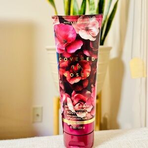 Bath & Body Works Covered in Roses Body Cream - Red and Pink Floral